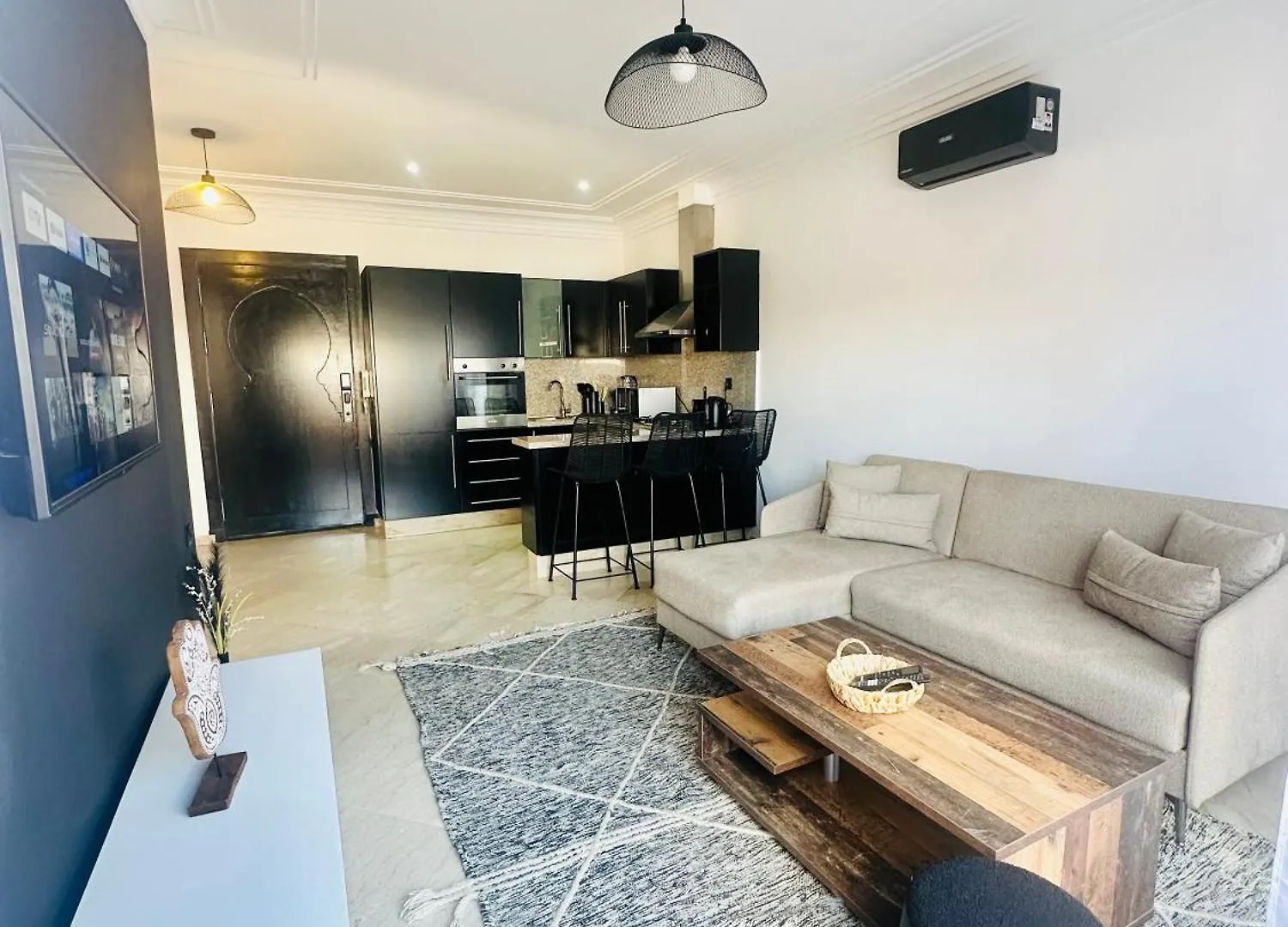 Magnifique 1 Room Wifi En Plein Coeur De Gueliz Marakeş
